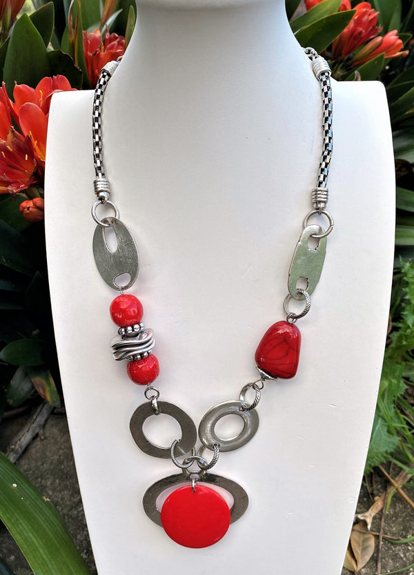 Stylish Italian Chunky Necklace