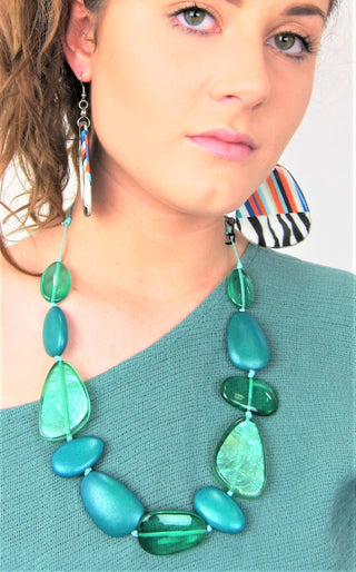 fashion necklace, costume jewellery, fashion accessories, Aqua necklace